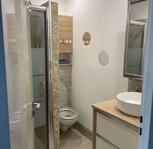 Appt En Rdj A 2 Min De La Antibes